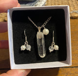 🦋Clear Quartz and Pearl necklace set